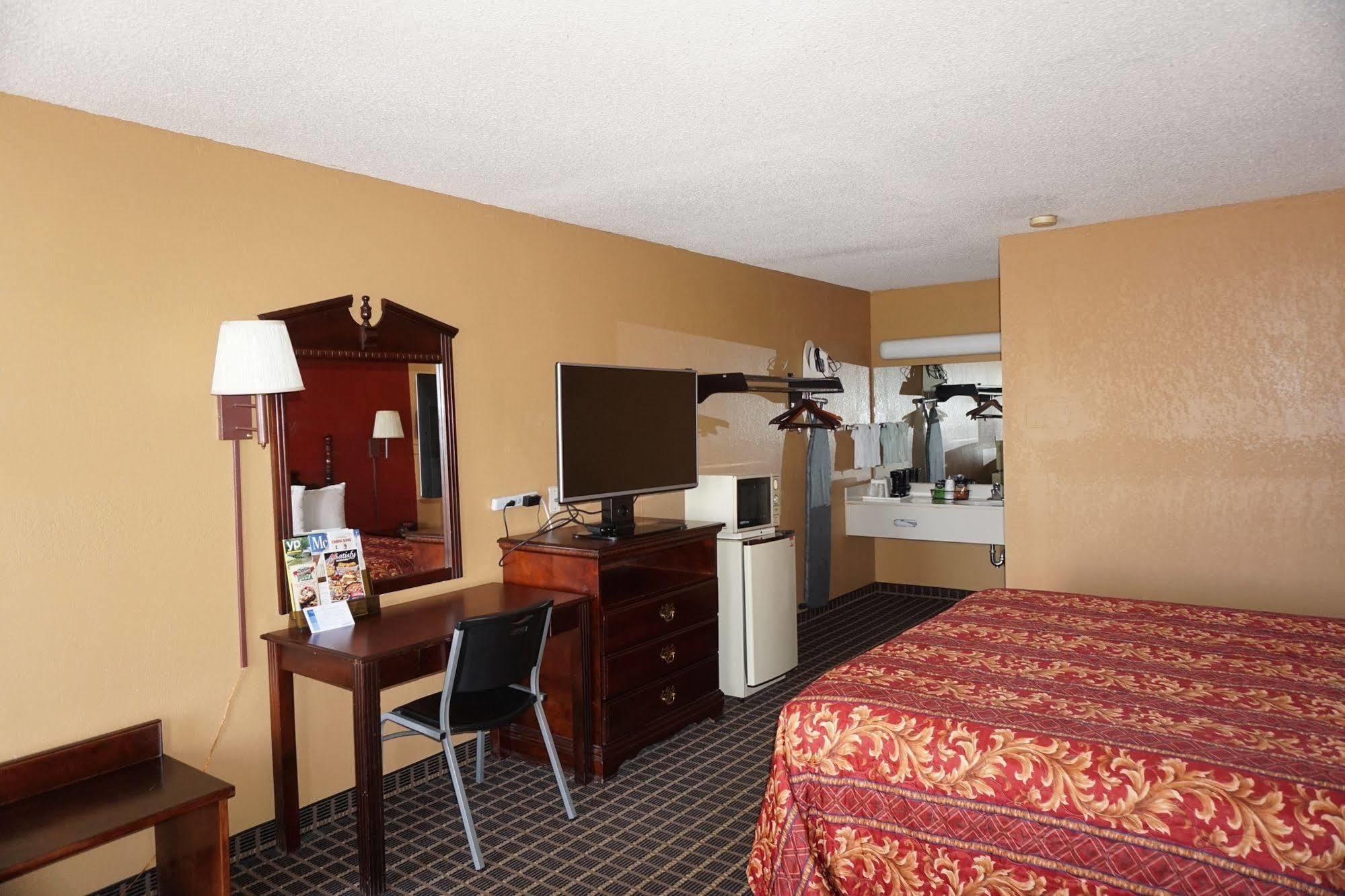 Star Plus Inn & Suites Selmer Ngoại thất bức ảnh