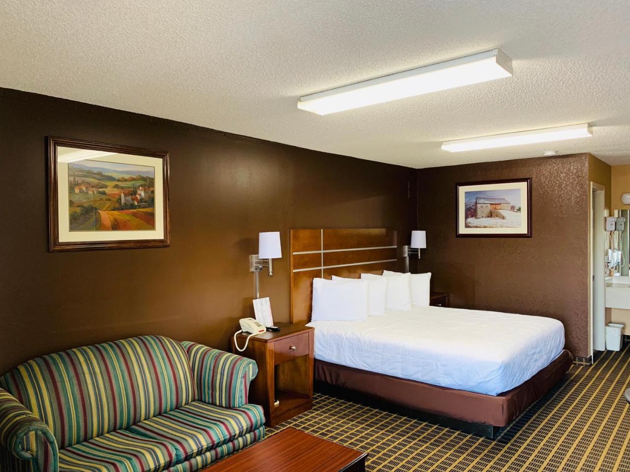 Star Plus Inn & Suites Selmer Ngoại thất bức ảnh
