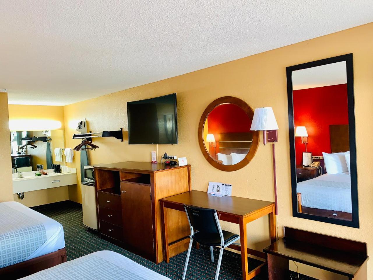Star Plus Inn & Suites Selmer Ngoại thất bức ảnh
