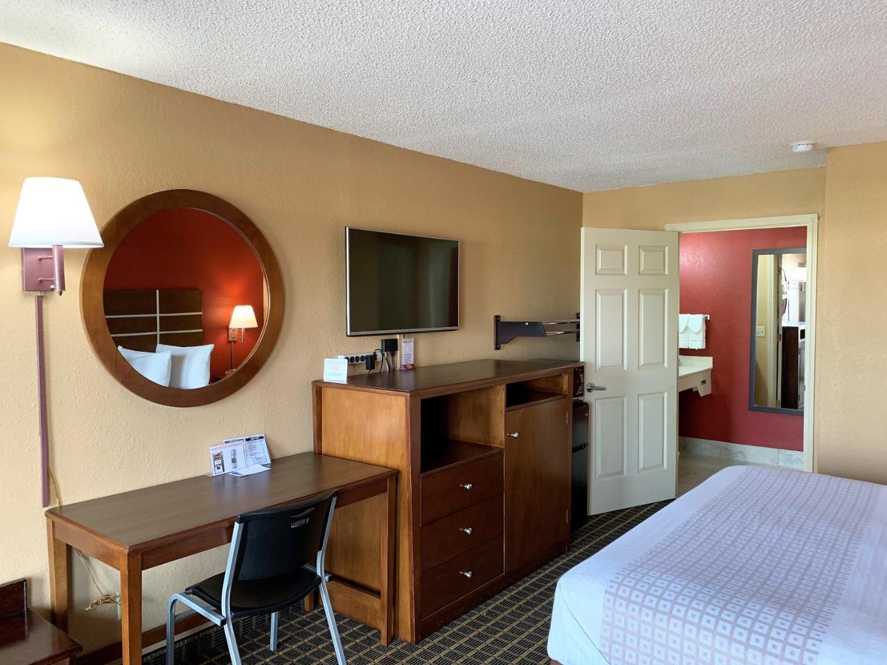 Star Plus Inn & Suites Selmer Ngoại thất bức ảnh