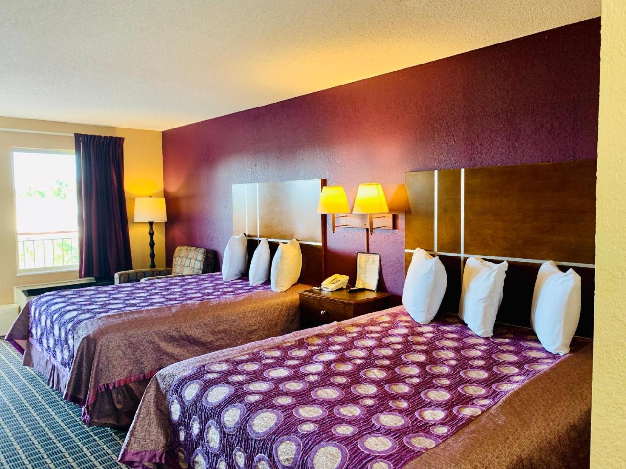 Star Plus Inn & Suites Selmer Ngoại thất bức ảnh